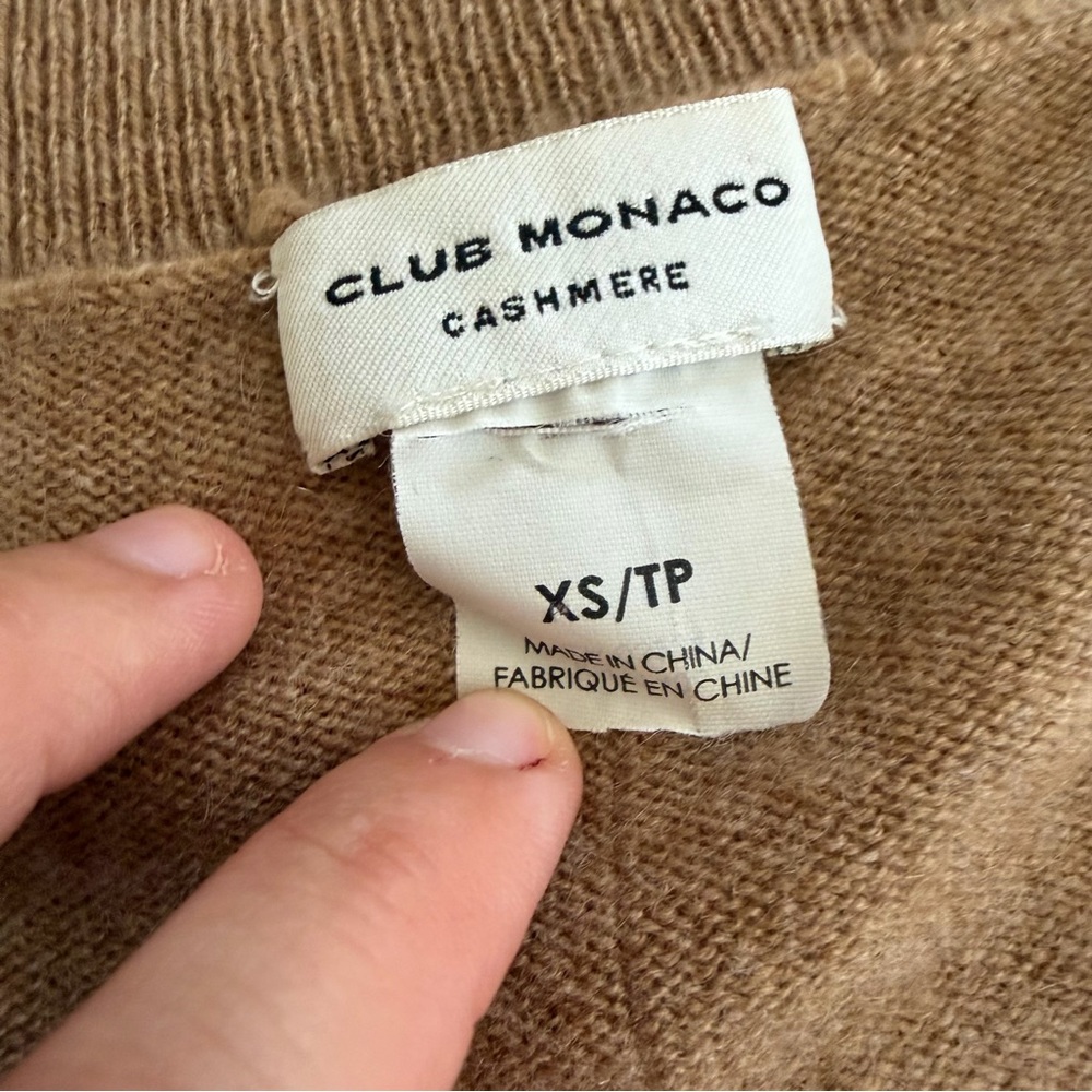 Club Monaco Cashmere V Neck Sweater - Picture 2 of 4